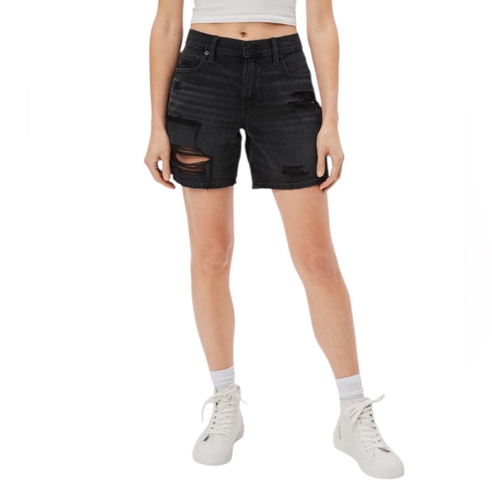 NWT American Eagle ($74.95Cad) Black HRise Denim 90s Boyfriend Bermuda Short